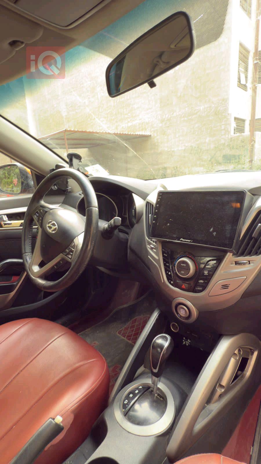 Hyundai Veloster
